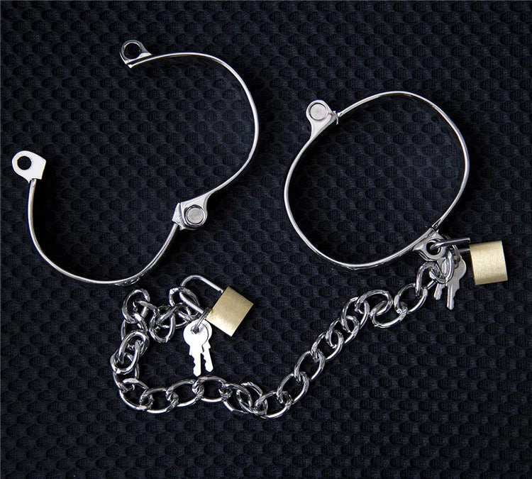 1 Pair Lock Shackles Female Male Handcuff Metal Ankle Cuffs Wrist Cuff For Couple BDSM Bondage Restraints Adult Game Sex Toys