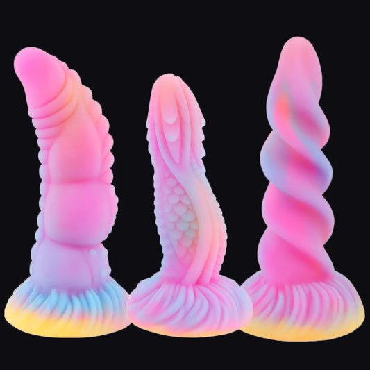 New Luminous Anal Toys Huge Dragon Dildos Glowing Monster Penis Colourful Butt Plug Soft Dildo with Suction Cup for Women Men