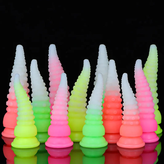 New Luminous Silicone Octopus Tentacle Glowing Anal Toys Huge Animal Dildo Prostate Massage Anal Butt Plug Sex Toy for Women