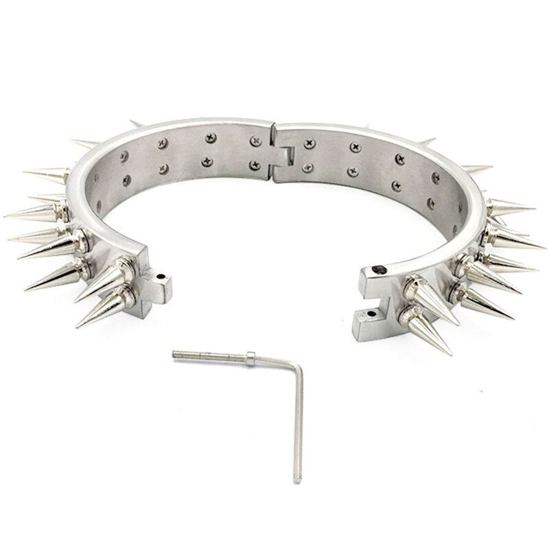 Double Row Spiked Metal Collar