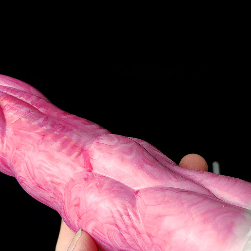 Huge Monster Dildo Squirting Fuction